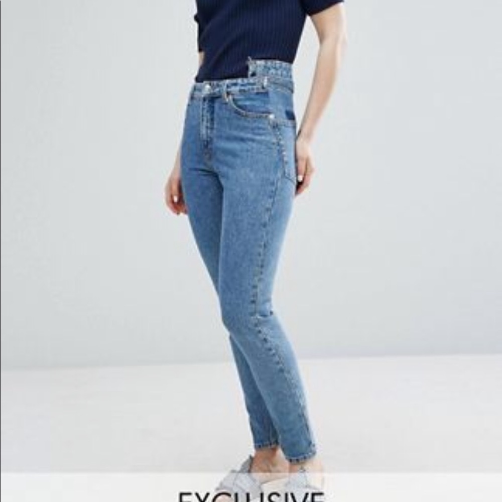 “Mom” jeans